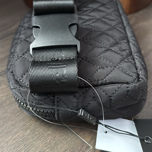 Nicole Miller Crossbody,adjustable waist bag/fanny pack,double zipper,quilted - Picture 5 of 14